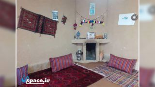 اتاق سنتی و زیبای اقامتگاه بوم گردی ارشاد - بجنورد - روستای قره خان بندی